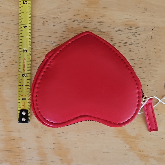 PRIMARK HEART SHAPE COIN POUCH - Picture 7 of 9